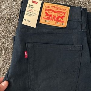 SOLD !!! Levi’s 511 Slim.